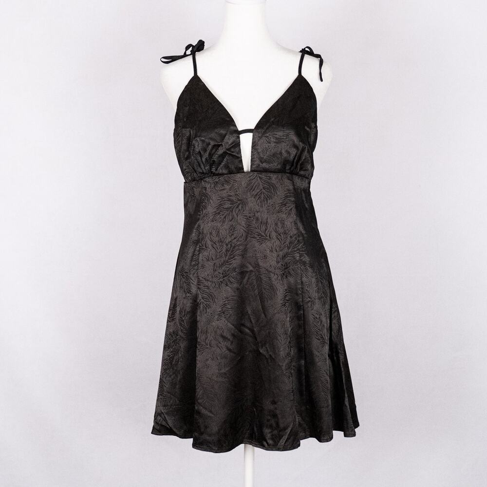 Lulus Black Jacquard Satin Mini-Dress LARGE Strappy Sweetheart Keyhole Peekaboo